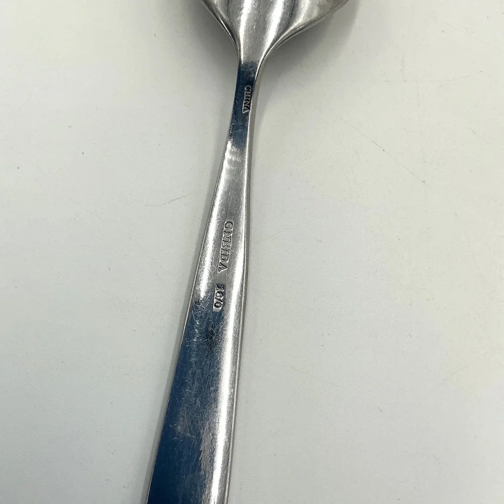 Oneida 18 stainless